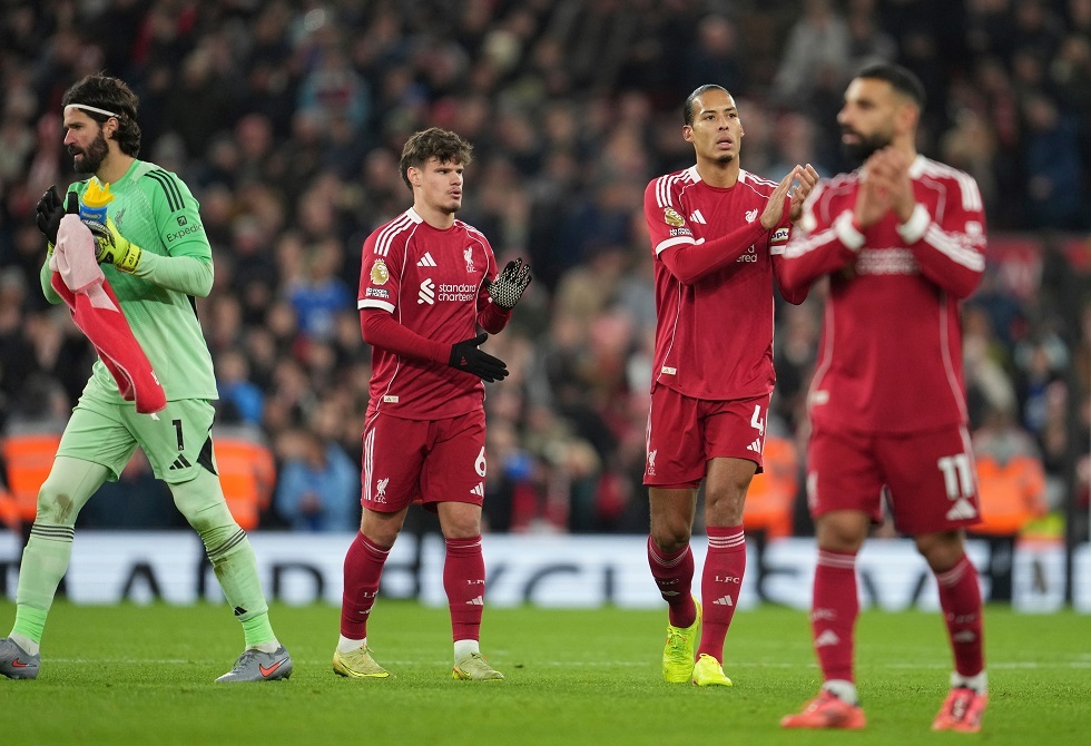 لاعب مغربي يحرج ليفربول بوجود محمد صلاح (فيديو)