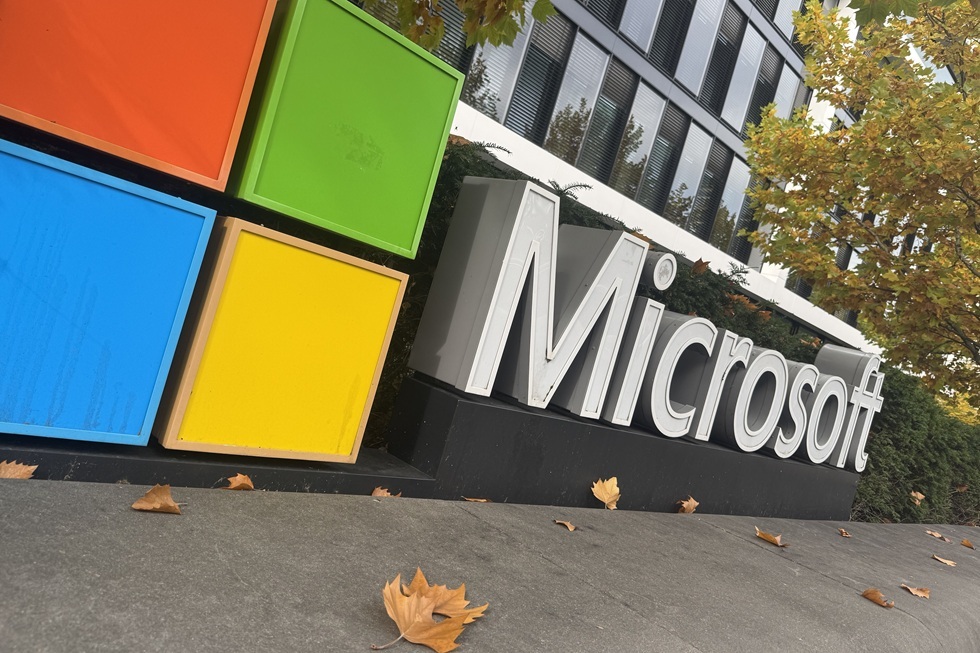 مجموعه ناشطه تتهم "مايکروسوفت" بمساعده إسرائيل في إخفاء أدله على عمليات تتبع الفلسطينيين