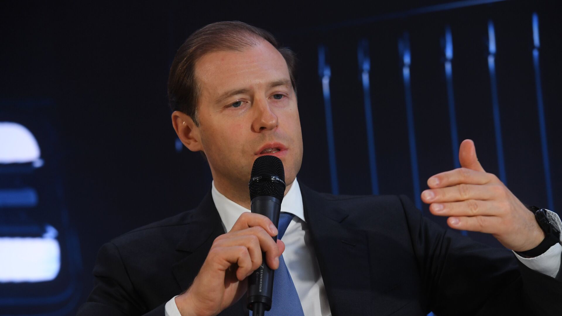 روسيا تعزز تعاونها مع الهند عبر مشاريع صناعيه ولوجستيه کبرى