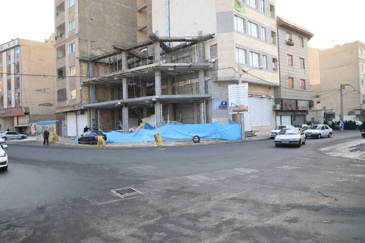 تعريض خيابان زنديه در منطقه 18 با تملک 53 واحد مسکوني و تجاري