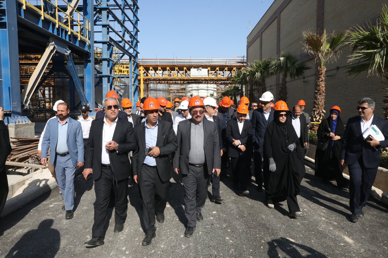 پيشرفت پارک پتروشيمي «پترو ناد» زير چتر نظارتي مجلس؛ توليد 73 محصول و خودکفايي در آمين‌هاي شيرين‌سازي گاز