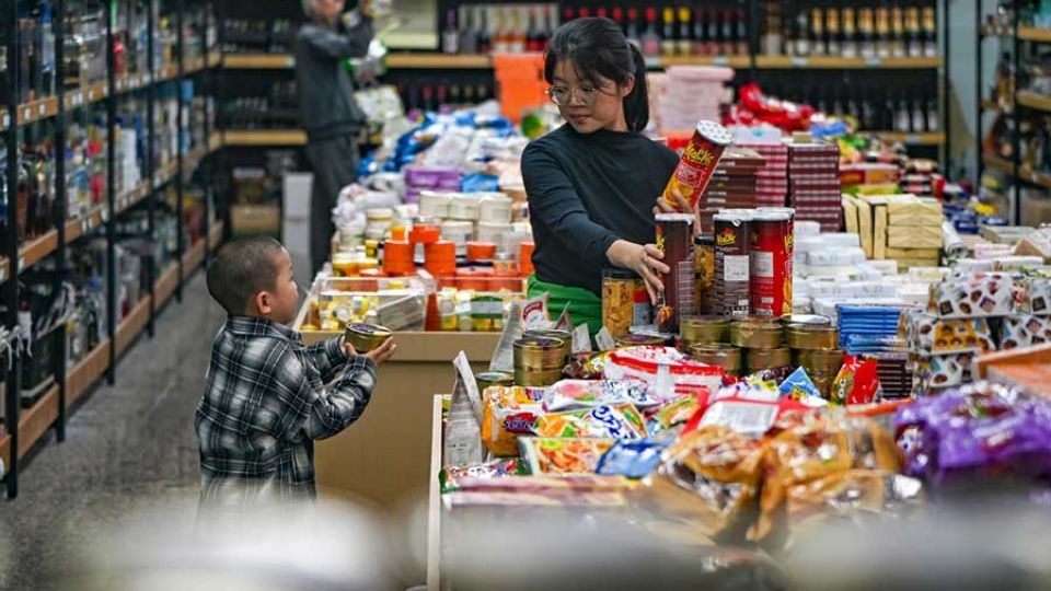 China’s appetite for imported goods boosts consumption