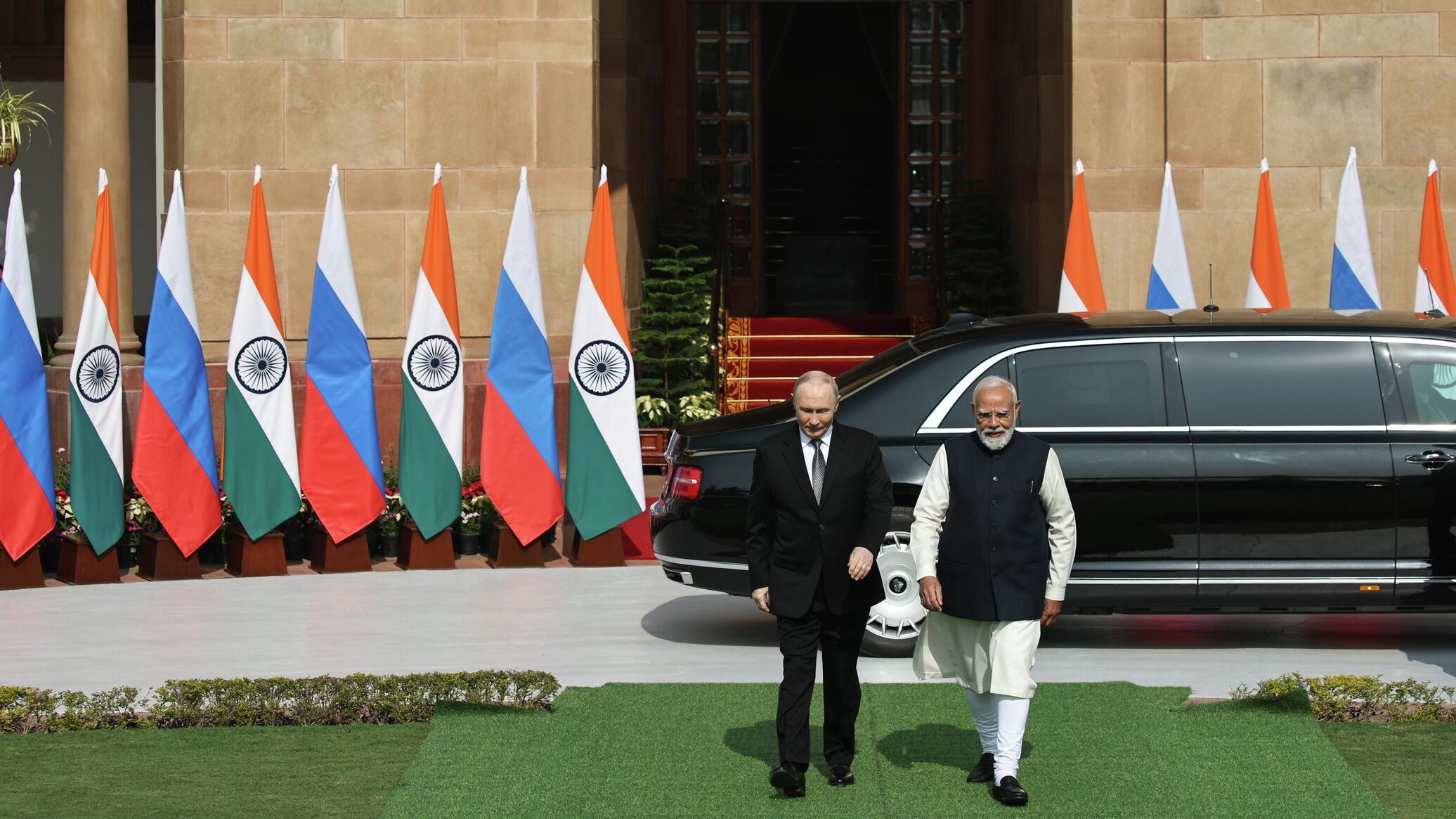 Russia, India Sign 29 Joint Documents Following Putin-Modi Talks