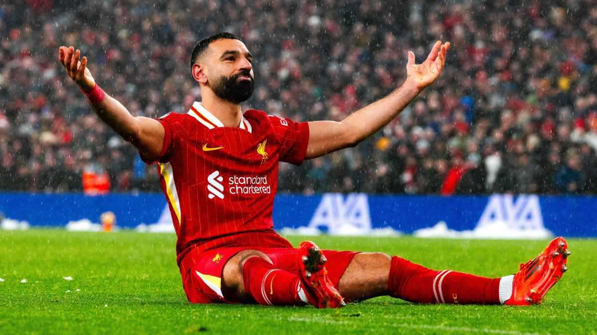 "مفاجأه".. أول ناد أوروبي يستعد لضم محمد صلاح