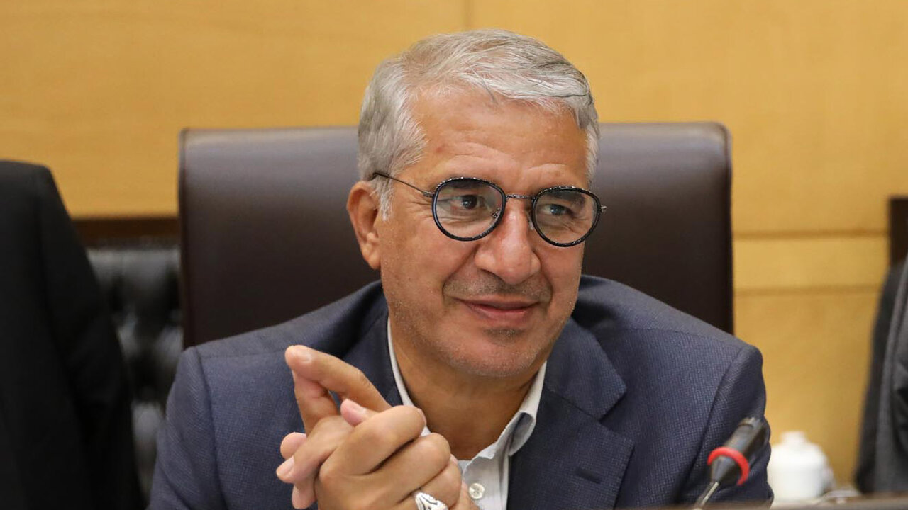 رفسنجان با تردد روزانه 24 هزار خودرو در معرض بحران درماني/ احداث بيمارستان 320 تختخوابي راه حل است