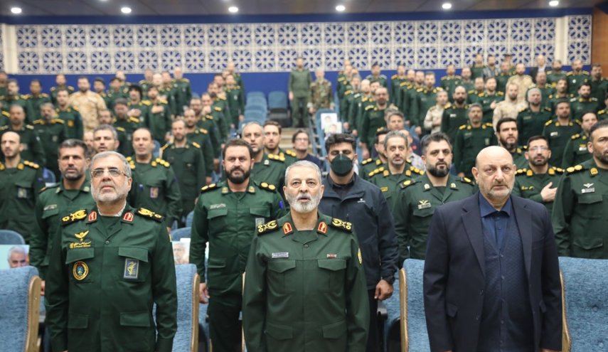 نیرو‌های مسلح نباید از فناوری‌های پیشرفته روز دنیا عقب بمانند